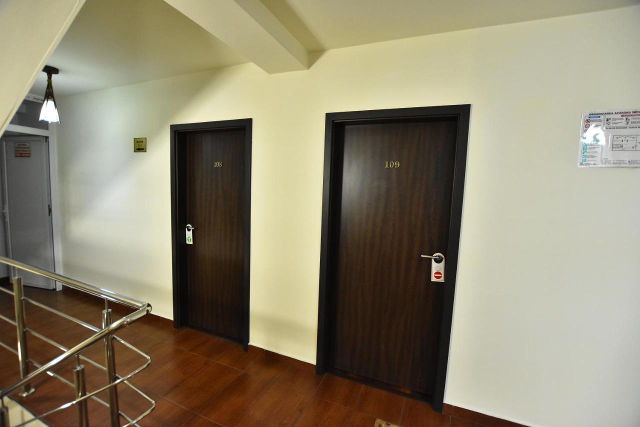 Hotel Euphoria Craiova Exterior foto