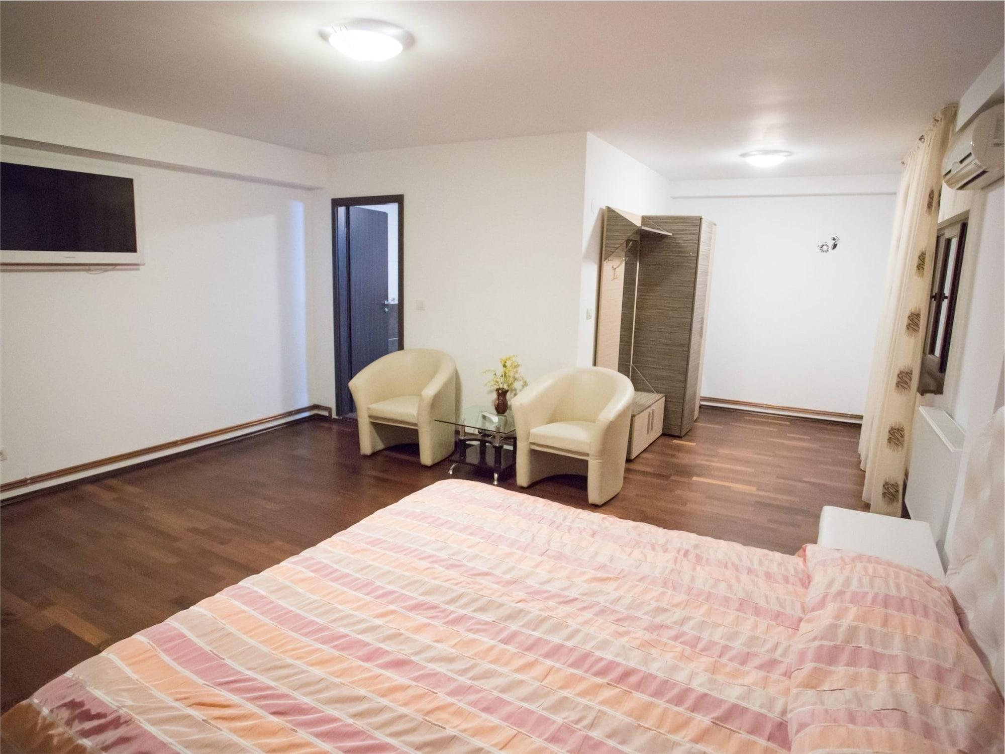 Hotel Euphoria Craiova Exterior foto