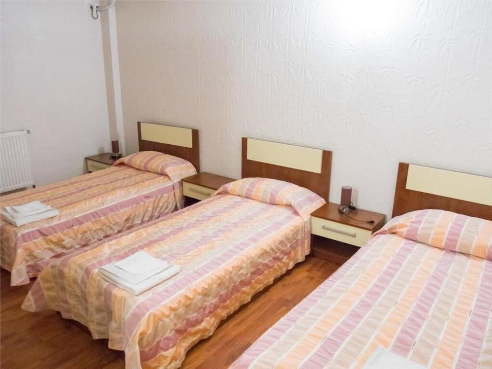 Hotel Euphoria Craiova Exterior foto